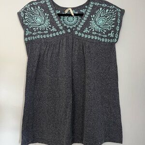 Roper Embroidered V-Neck Blouse